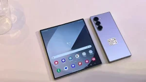 samsung Galaxy Z Fold 7 در دو حالت