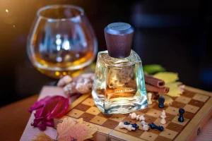 عطر پاییزی مردانه رایحه ادویه ای