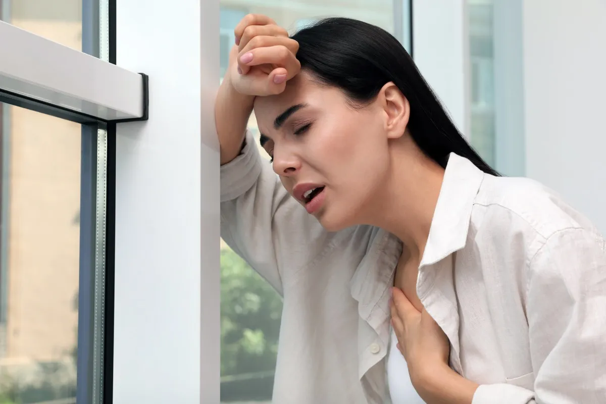 تنگی نفس از عوارض غذاهای چرب در روزهای آلوده