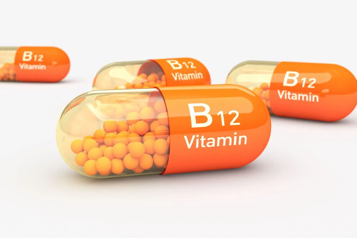 ویتامین B12